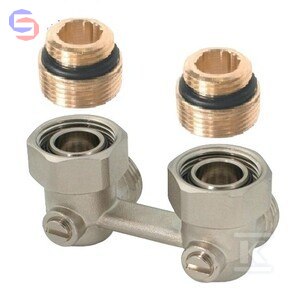 OVENTROP MULTIFLEX FB Przyłącze kątowe 1/2GZx3/4GZ niklowane