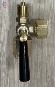 WIKA Kurek trójdrogowy 528 M20x1,5 mosiężny korek