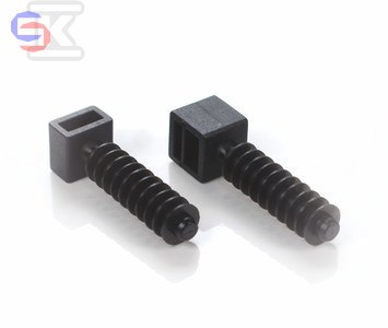 ONNLINE CH-8 Uchwyt wbijany 37x6,3mm pod otwór M10